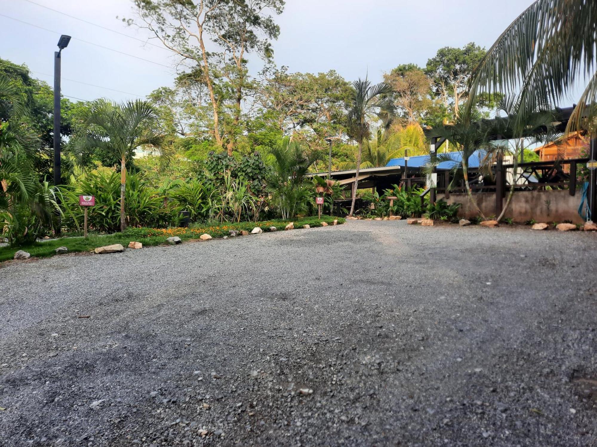 Guava Grove Resort & Villas Sandy Bay Exterior photo