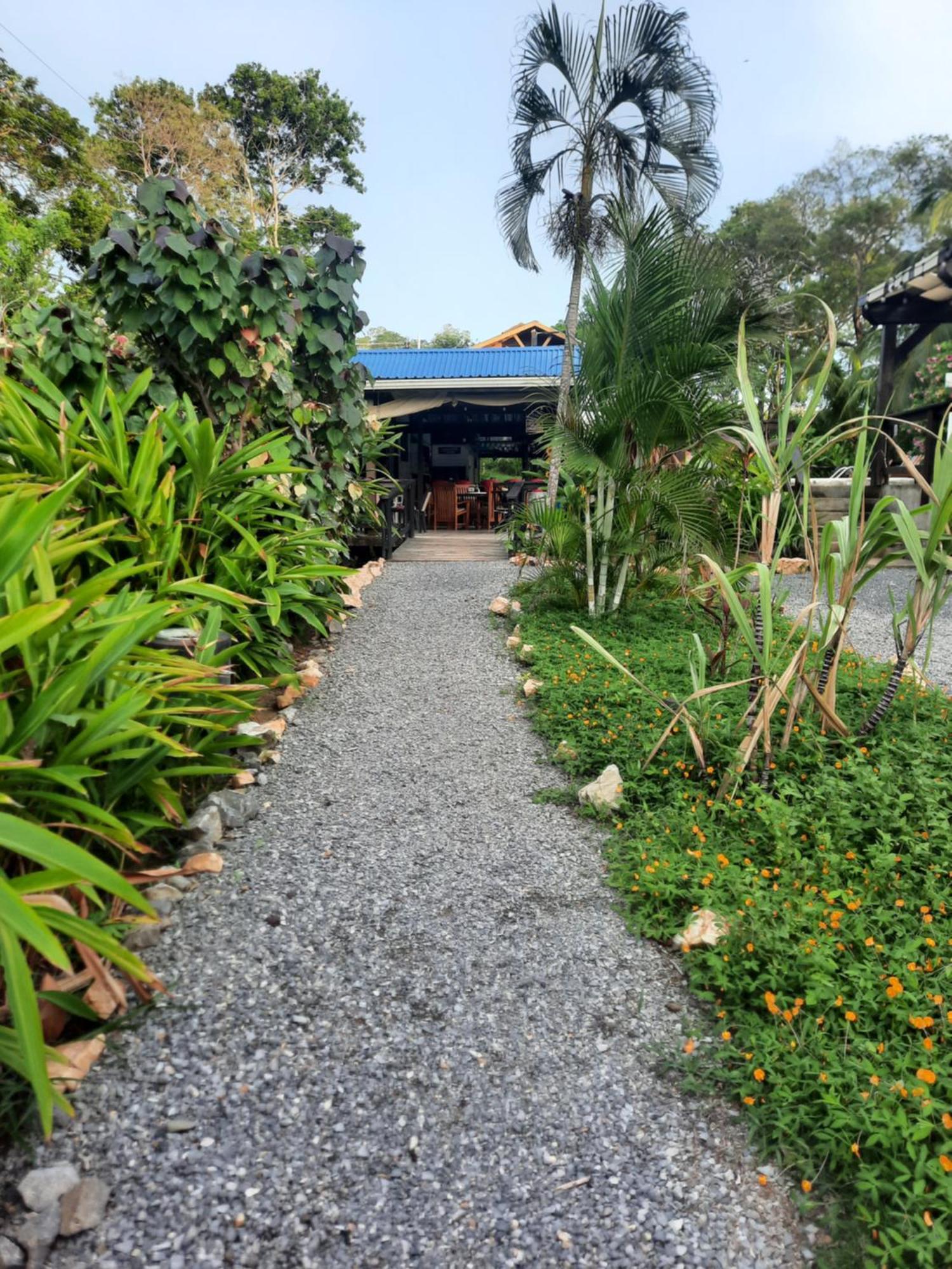 Guava Grove Resort & Villas Sandy Bay Exterior photo