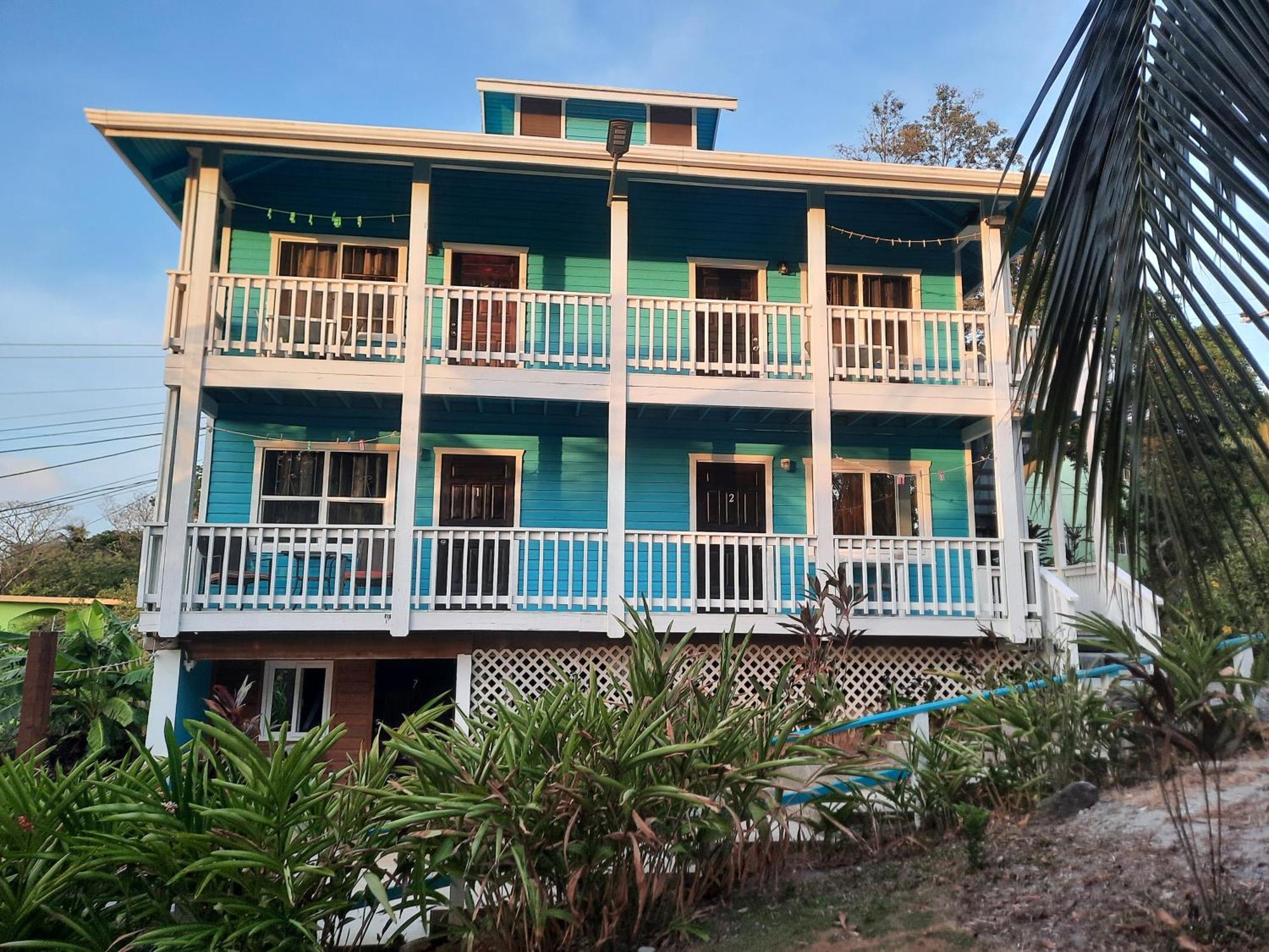 Guava Grove Resort & Villas Sandy Bay Exterior photo