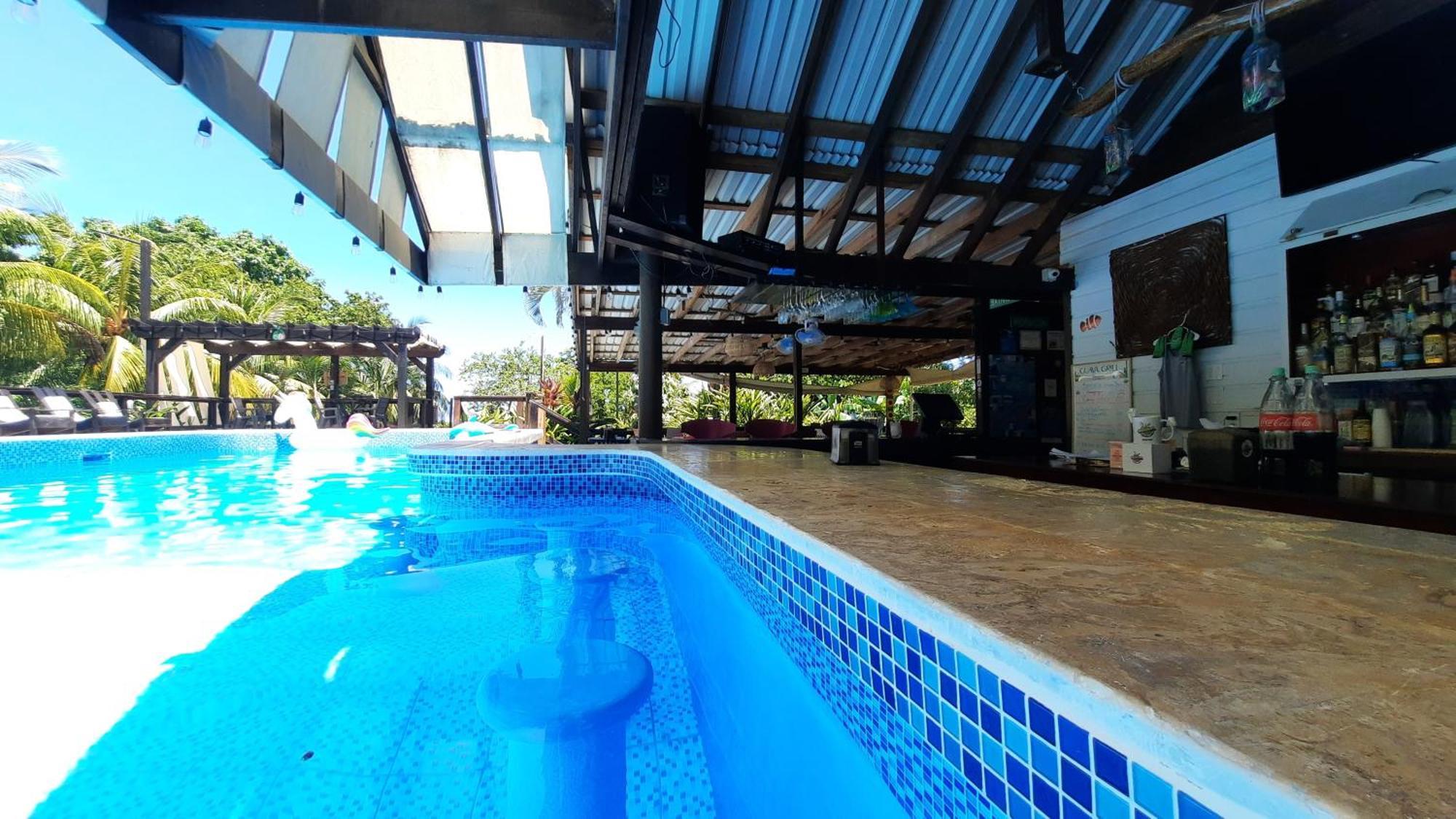 Guava Grove Resort & Villas Sandy Bay Exterior photo
