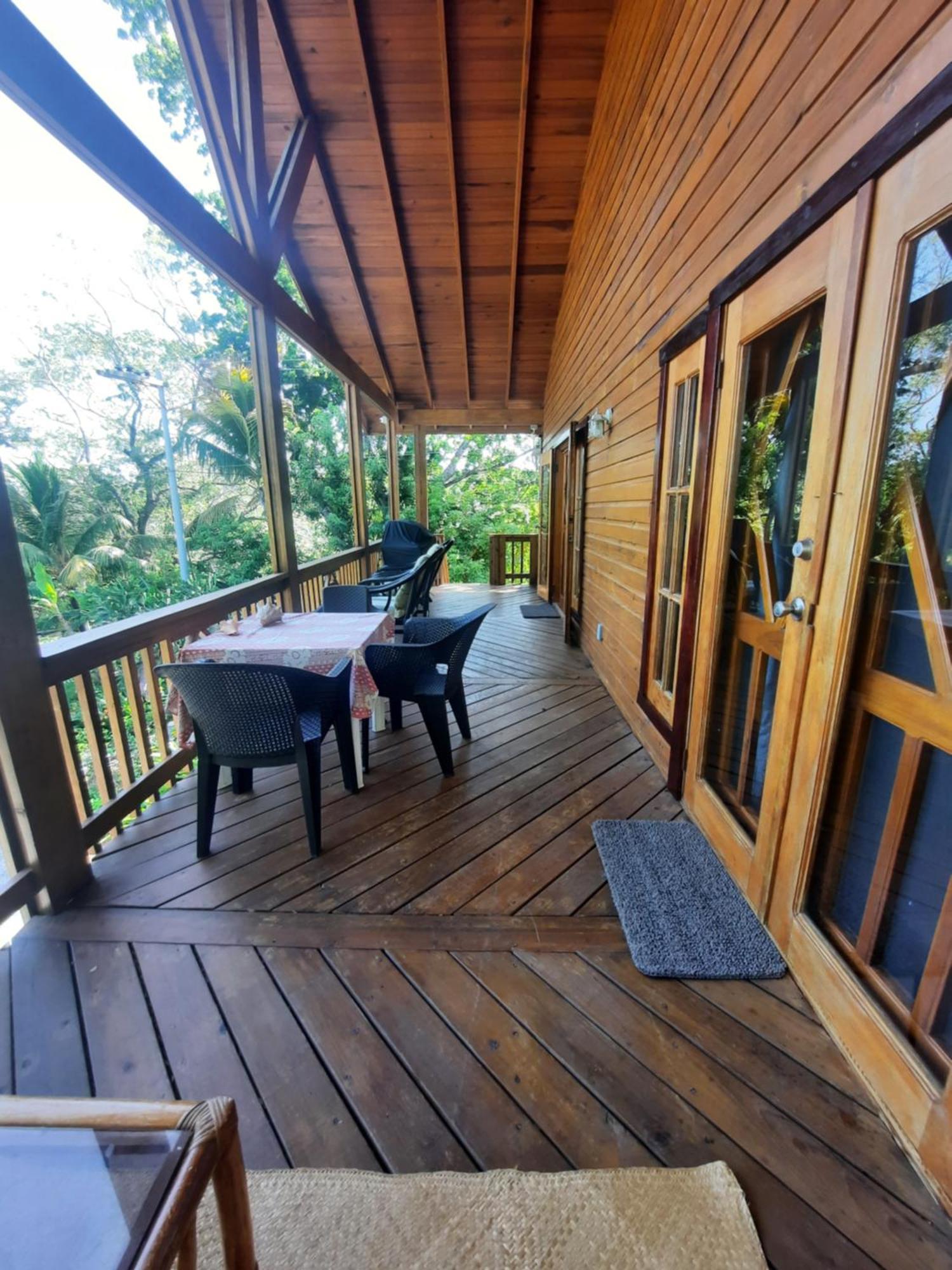 Guava Grove Resort & Villas Sandy Bay Exterior photo